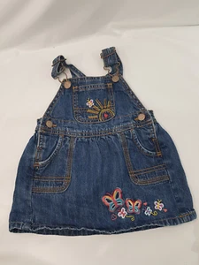 VTG OshKosh Girls Baby 6 mos Vestbak Jumper Dress Denim Embroidery - Bangladesh - Picture 1 of 7