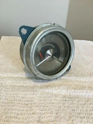 Manómetro de presión de aceite Buick Super & Roadmaster 1955 Foto 1 de 3