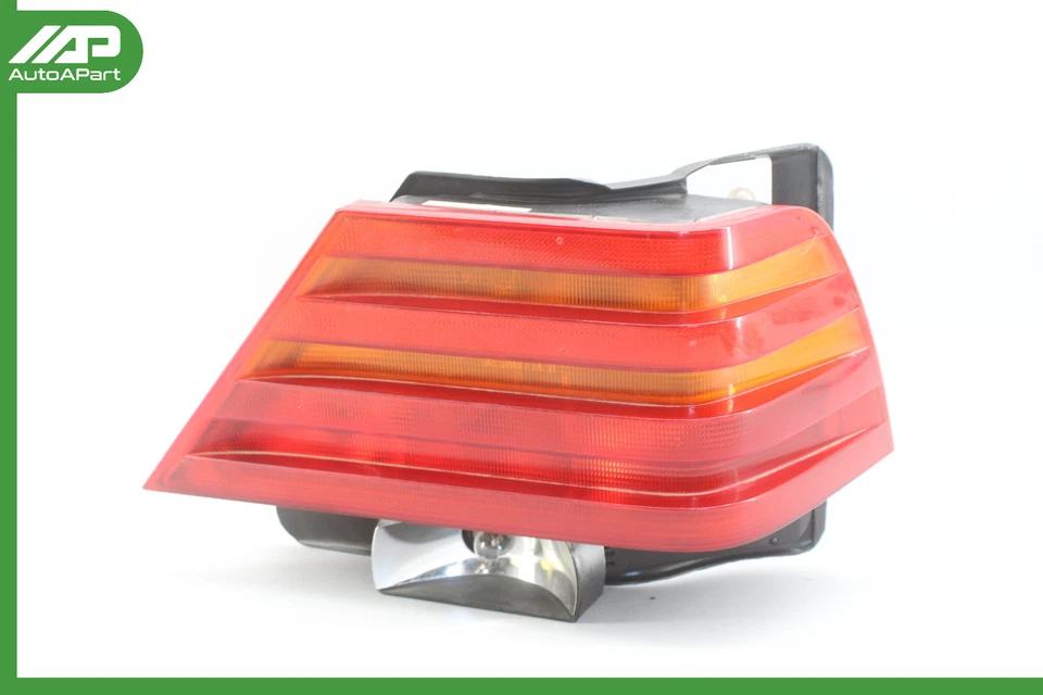 ✅ 95-96 Mercedes W140 S500 S420 Luz Trasera Lateral del Pasajero Derecha Lámpara OEM Foto 1 de 4