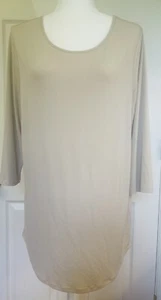 Chico’s Women’s Beige/Camel Crewneck Tunic Size 1 Blouse Top - Picture 1 of 14
