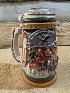 Budweiser 1997, hogar para las vacaciones, Holiday Stein con tapa CS313SE - Imagen 1 de 11
