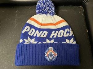 NUEVA INGLATERRA ESTANQUE HOCKEY CLÁSICO POM POM INVIERNO SOMBRERO STREAKER LABATT - Imagen 1 de 5