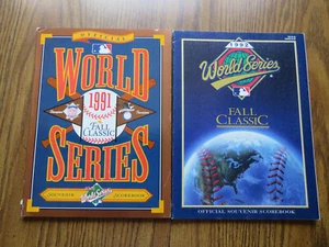 1991 & 1992 Official World Series Souvenir Programs/Scorebooks Great Conditions - Picture 1 of 12