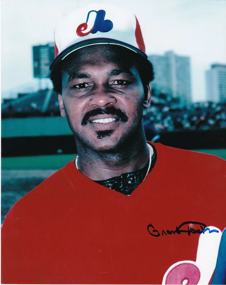 GRANT JACKSON   MONTREAL EXPOS   ACTION SIGNED 8x10 - Image 1 of 1