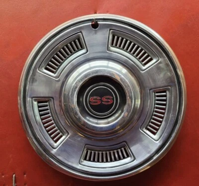 Chevrolet SS 1967 67 Chevelle tapacubos de 14 pulgadas cubierta de rueda Foto 1 de 4