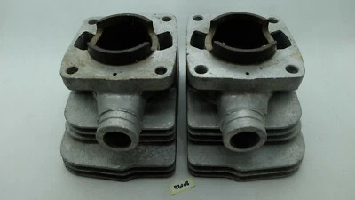 Par de bloques de cilindros de barriles Suzuki GT185 GT-185 NUEVO EN STOCK Japón Foto 1 de 4