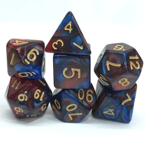 Neu 7 Stück Polyedrische Mischung Dunkelblau Rot Würfel Set mit Würfel Tasche D&D RPG - Bild 1 von 4