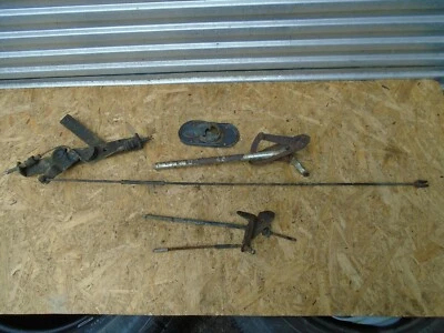 LOTE DE PIEZAS DE FRENO DE ESTACIONAMIENTO RENAULT DAUPHINE HAND varilla de acoplamiento mango montaje Gordini? Foto 1 de 4