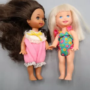 2 Mini Muñeca Barbie Kelly 1994 Vintage Mattel 4" Cabello Rubio Marrón - Imagen 1 de 6