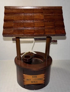 Wishing Well Spieluhr George Good Corporation #1 - Bild 1 von 9