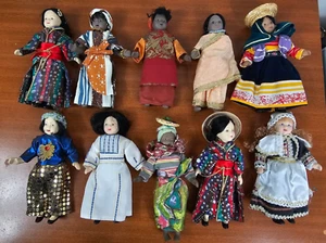 Dolls of the World Porcelain Dolls 10X Dolls of the World Excellent Condition - Picture 1 of 11