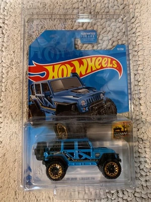 Jeep Wrangler 13/250 2019 Baja Blazers '17 Hot Wheels, azul con protector Foto 1 de 2