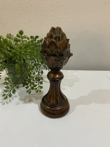 Statuina statua finale vintage decorata resina legno intagliato look carciofo marrone decorazione - Foto 1 di 7
