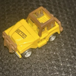 Vintage Micro Machines Galoob 1988 Yellow Metro Jeep Nice - Picture 1 of 5