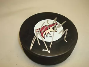 Keith Yandle Signed Arizona Coyotes Hockey Puck Autographed 1B - Picture 1 of 2