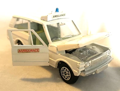 Vintage 1976 Dinky Toys 268 Ambulance Range Rover - Image 1 of 4
