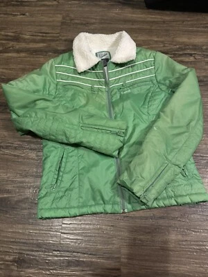 Chaqueta hinchada con cremallera completa Ezekiel talla pequeña verde. Foto 1 de 4