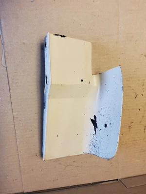 Ford Crown Vic Victoria LTD 1979-1987 conductor cuarto trasero izquierdo parachoques relleno OEM Foto 1 de 3