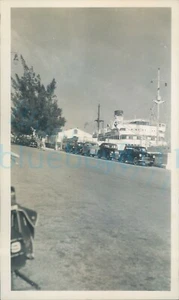1940s St Johns worker photo, Bermuda Queen Canadian Liner dockside 5.5*3.5" - Picture 1 of 2