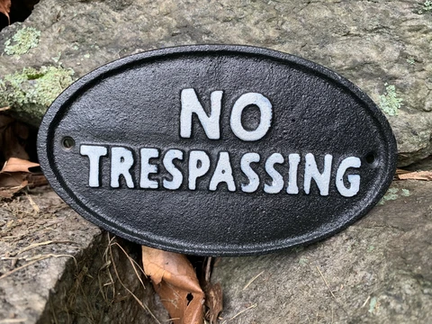 Vintage Antique Style Cast Iron NO TRESPASSING Sign Handpainted Raised  Letters Cover
