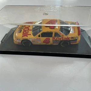Quartzo 1/43 Ernie Irvan #4 Kodak - Imagen 1 de 3
