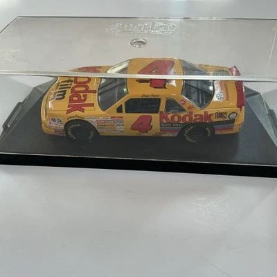 Quartzo 1/43 Ernie Irvan #4 Kodak - Image 1 of 3