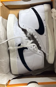 Nike Blazer Mid ’77 Vintage Weiß Schwarz Leder Herren Größe 7,5 Retro Klassiker - Bild 1 von 5