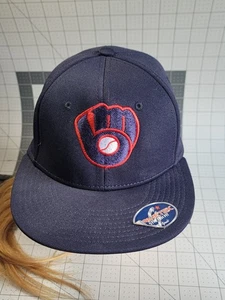 The Game Fitted Milwaukee Brewers MLB Baseball Hat Cap Navy Blue Red Sz Small - Picture 1 of 6