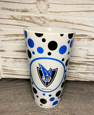 2011年达拉斯小牛队NBA篮球高蓝色和黑色圆点陶瓷杯马克杯  — 第 1/4 张图片