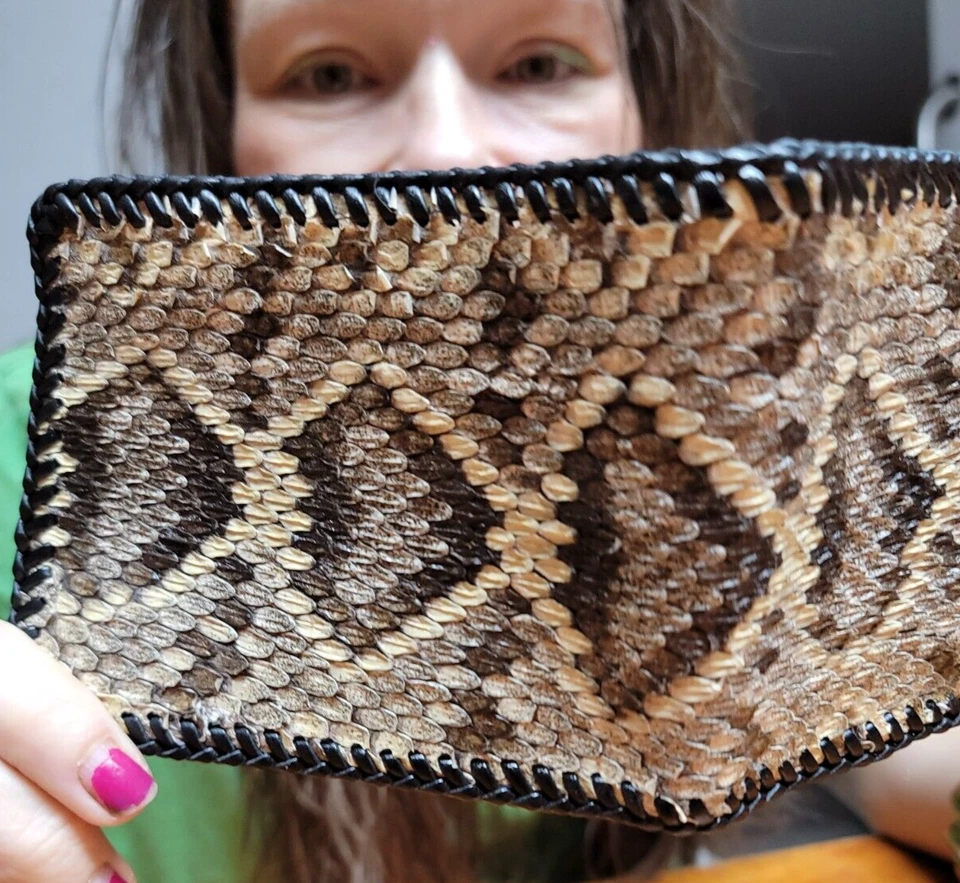 Eastern Rattlesnake Skin Wallet Men Billfold Slim Pocket NEW Authentic hand lace - Image 1 of 4