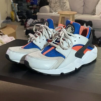 Кроссовки беговые женские Nike Air Huarache 10 634835-031 серые черно-коралловые оранжевые Knicks - Изображение 1 из 4