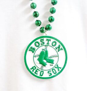 BOSTON RED SOX MARDI GRAS BEADS TEAM LOGO GREEN/WHITE NECKLACE WITH MEDALLION 