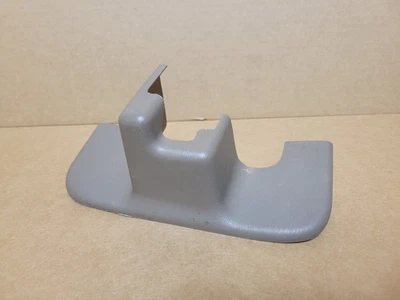 Ford Excursion XLT Limited 2000-2005 segunda segunda fila banco cinturón de seguridad moldura de piso Foto 1 de 4