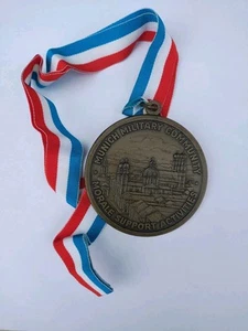Munich MILITARY COMMUNITY Medal  - Picture 1 of 2