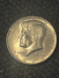 1964 US Half Dollar ( Silver ) - Picture 1 of 2