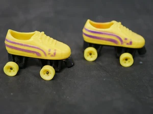 Barbie 1979 vintage - novio del patrón Scott amarillo + púrpura patines - Imagen 1 de 6