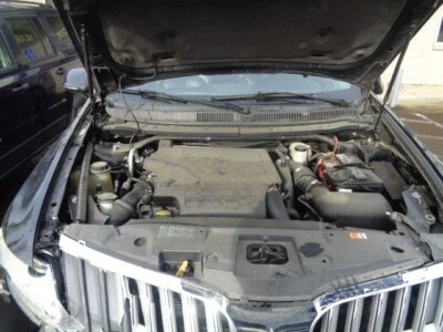 Used Automatic Transmission Shift Lever Assembly fits: 2010 Lincoln Mkt  Grade A - Image 1 of 4