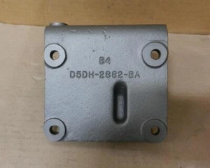 1975-77 Ford Mercury vehicles used A/C bracket D5DH-2882-BA - Picture 1 of 5