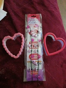 Light Up Heart Battery Operated Valentine's Day Necklace Flashing new party - Picture 1 of 6