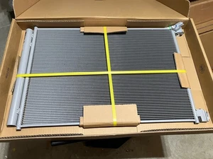 A/C Condenser Nissens 940519 / 099 500 04 54 - Foto 1 di 3