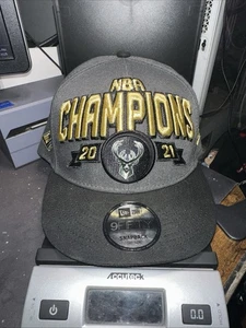 New Era Milwaukee Bucks 2021 NBA Champions 9FIFTY Snapback Hat - Picture 1 of 4