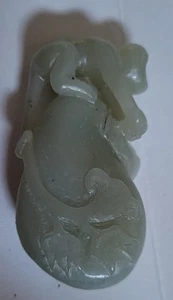 Grün weiß Hetian Jade hohl geschnitzt Affe Fugua Anhänger 青白和田玉镂空雕猴子福瓜吊坠· t10 - Bild 1 von 6