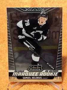 Samuel Helenius RC 2024-25 OPC Platinum #299 MARQUEE ROOKIE - Los Angeles Kings - Bild 1 von 2