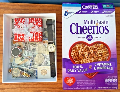 Libro Charlie Brown Christmas Peanuts Snoopy USPS Forever y libro gratuito de momentos santos Foto 1 de 4