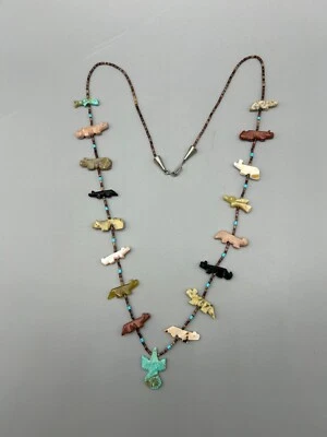 Collar Fetiche Heishi Animal Tallado Multipiedra Zuni De Colección Foto 1 de 4
