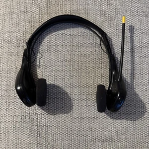 Vintage Sony FM/AM Walkman Stereo Headphone Receiver SRF-H2.  - Picture 1 of 4