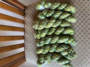 Koigu Kersti 100% Hand-painted Merino Crepe Yarn - Lot of 7 Green 50g - Picture 1 of 5