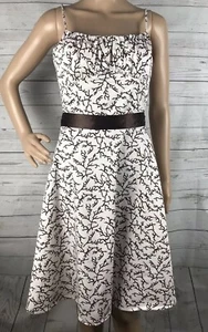 Alyn Paige Kleid Größe 5/6 braun weiß Korallenriffmuster Spaghettiträger Bindegürtel - Bild 1 von 12