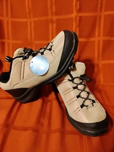 Hiking Boots, St Johns Bay Women's Hiking Boots Size 6.5 M Relay Camel  - Picture 1 of 13