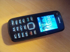 ORIGINAL EASY CHEAP SENIOR PENSIONER DISABLE SIMPLE NOKIA C1-02 ON EE,T-MOBILE - Picture 1 of 2